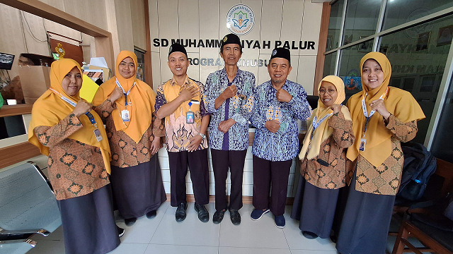 Menuju Sekolah Unggul dan Berprestasi : Kegiatan Monitoring dan Evaluasi sebagai Peningkatan Mutu Sekolah
